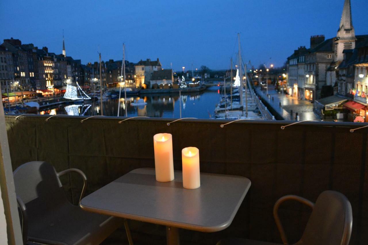 Le Balcon Du Port Apartman Honfleur Kültér fotó